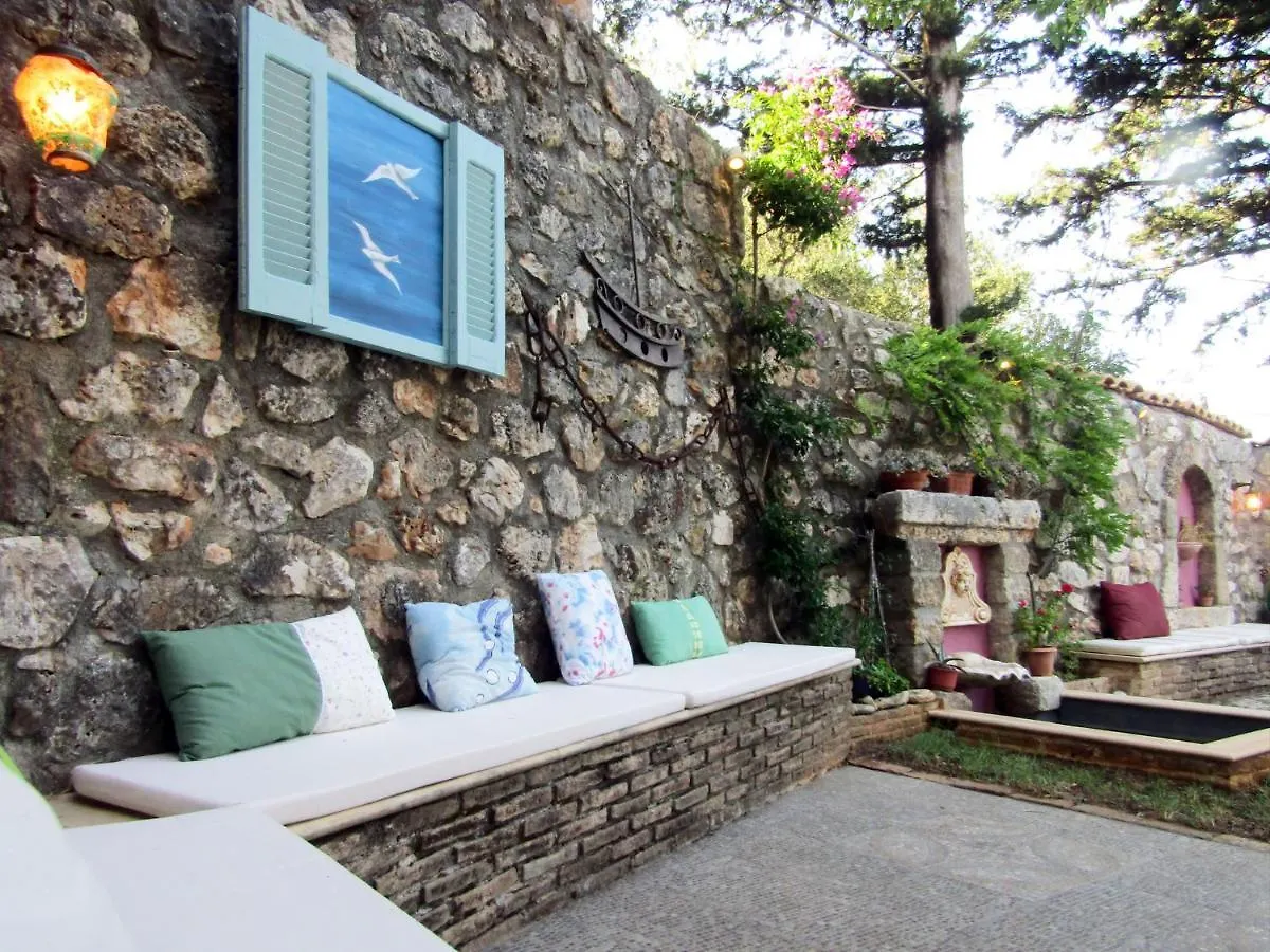 Polytropon Studio Ground Floor Kastron  0*, Kastron (Kefalonia)