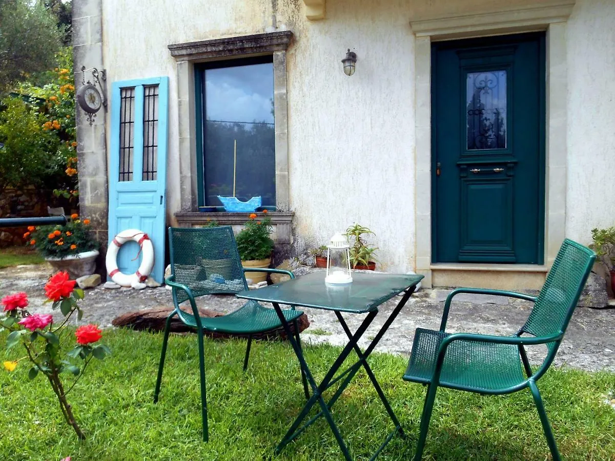 Polytropon Studio Ground Floor Kastron  Kastron (Kefalonia)