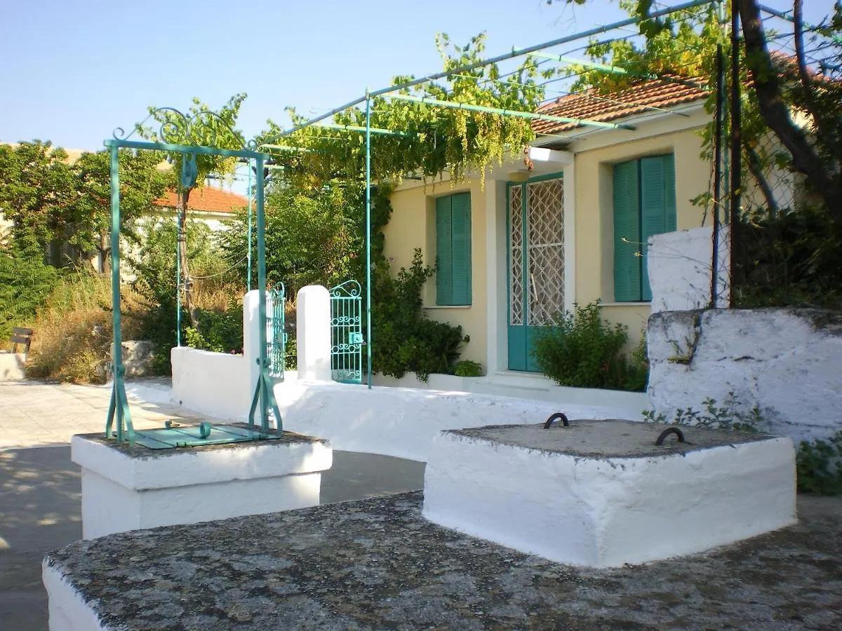 Polytropon Studio Ground Floor Kastron  0*, Kastron (Kefalonia)
